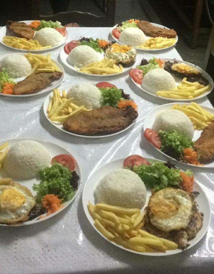 Pousada E Restaurante Frente Mar H غوارويا المظهر الخارجي الصورة